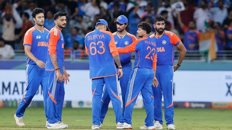 IND vs PAK, Asia Cup 2025 Live: भारतीय बॉलर्स के आगे बेदम हुई पाकिस्तान, टीम इंडिया के सामने 128 रनों का टारगेट