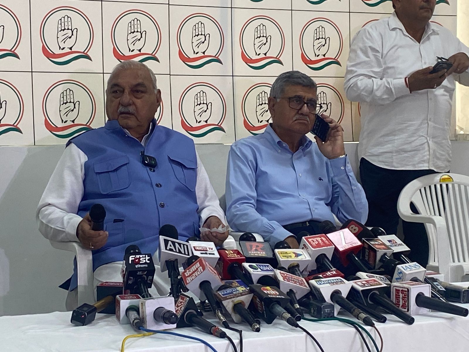 हुड्डा का सरकार पर आरोप गैरकानूनी माइनिंग से यमुना तक के रास्ते बदल दिए, बाढ़ की स्थिति बनी !