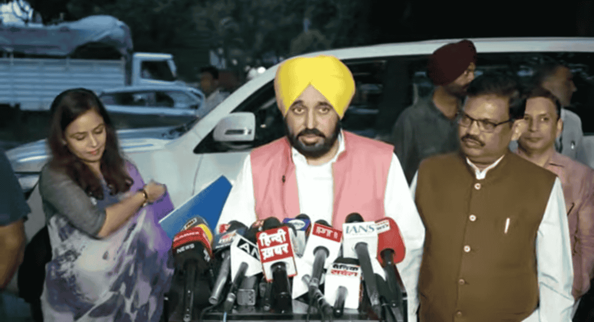 Punjab CM Meets Amit Shah ਗ੍ਰਿਹ ਮੰਤਰੀ ਅਮਿਤ ਸ਼ਾਹ ਨਾਲ ਮੁਲਾਕਾਤ ਕਰਕੇ ਬਾਹਰ ਆਏ CM ਭਗਵੰਤ ਮਾਨ, ਕੇਂਦਰ ਦੇਵੇਗਾ 20 ਹਜਾਰ ਕਰੋੜ ? ਦੇਖੋ ਵੀਡਿਉ