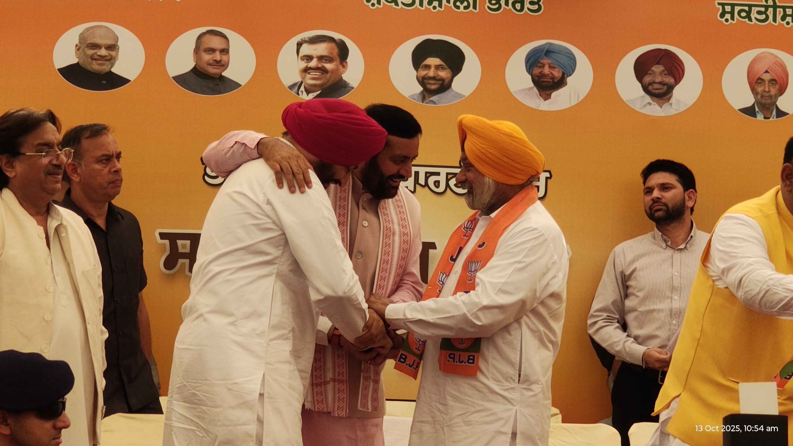 ਅਕਾਲੀ ਦਲ ਛੱਡ ਕੇ ਆਏ ਸਾਬਕਾ ਮਂਤਰੀ ਦੇ ਮੁੰਡੇ ਜਗਦੀਪ ਚੀਮਾ ਨੇ ਭਾਜਪਾ ਦਾ ਕਮਲ ਫੜਿਆ